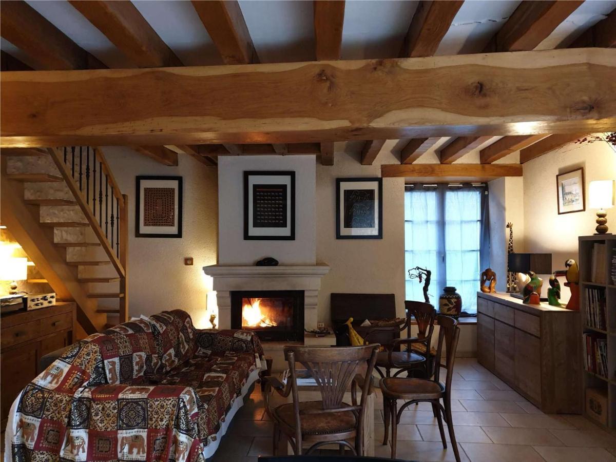La Tour Du Raygnier Bed and Breakfast Verneuil-le-Chateau Exteriör bild
