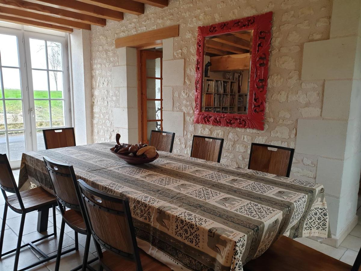 La Tour Du Raygnier Bed and Breakfast Verneuil-le-Chateau Exteriör bild
